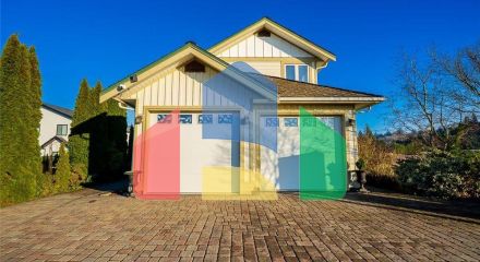 Residential - Single Family Home - Surrey, Canada - Canada