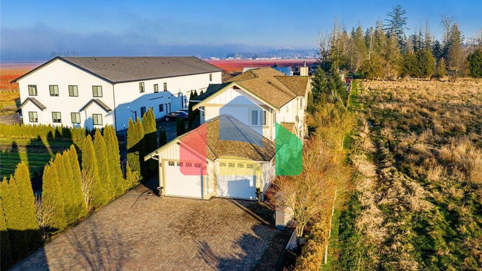 Residential - Single Family Home - Surrey, Canada - Canada