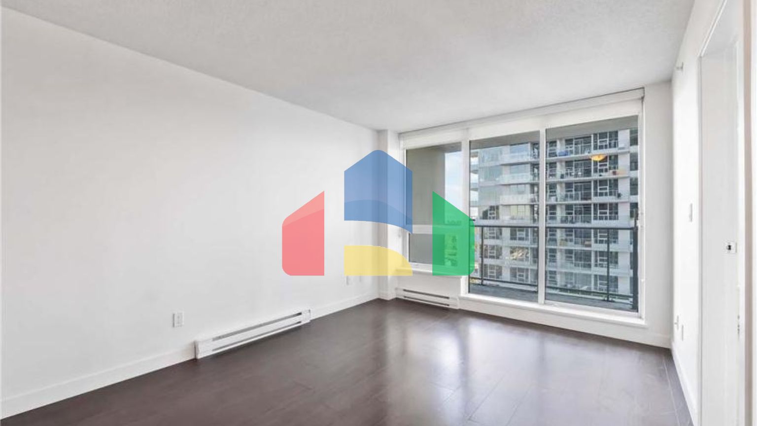 Residential - Single Family Home - Surrey, Canada - Canada