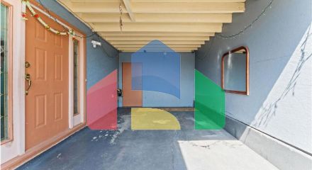 Residential - Single Family Home - Surrey, Canada - Canada