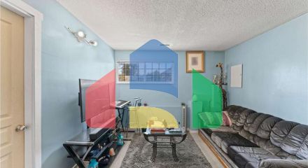 Residential - Single Family Home - Surrey, Canada - Canada