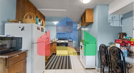 Residential - Single Family Home - Surrey, Canada - Canada