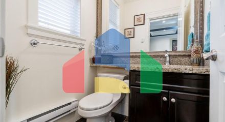 Residential - Single Family Home - Surrey, Canada - Canada