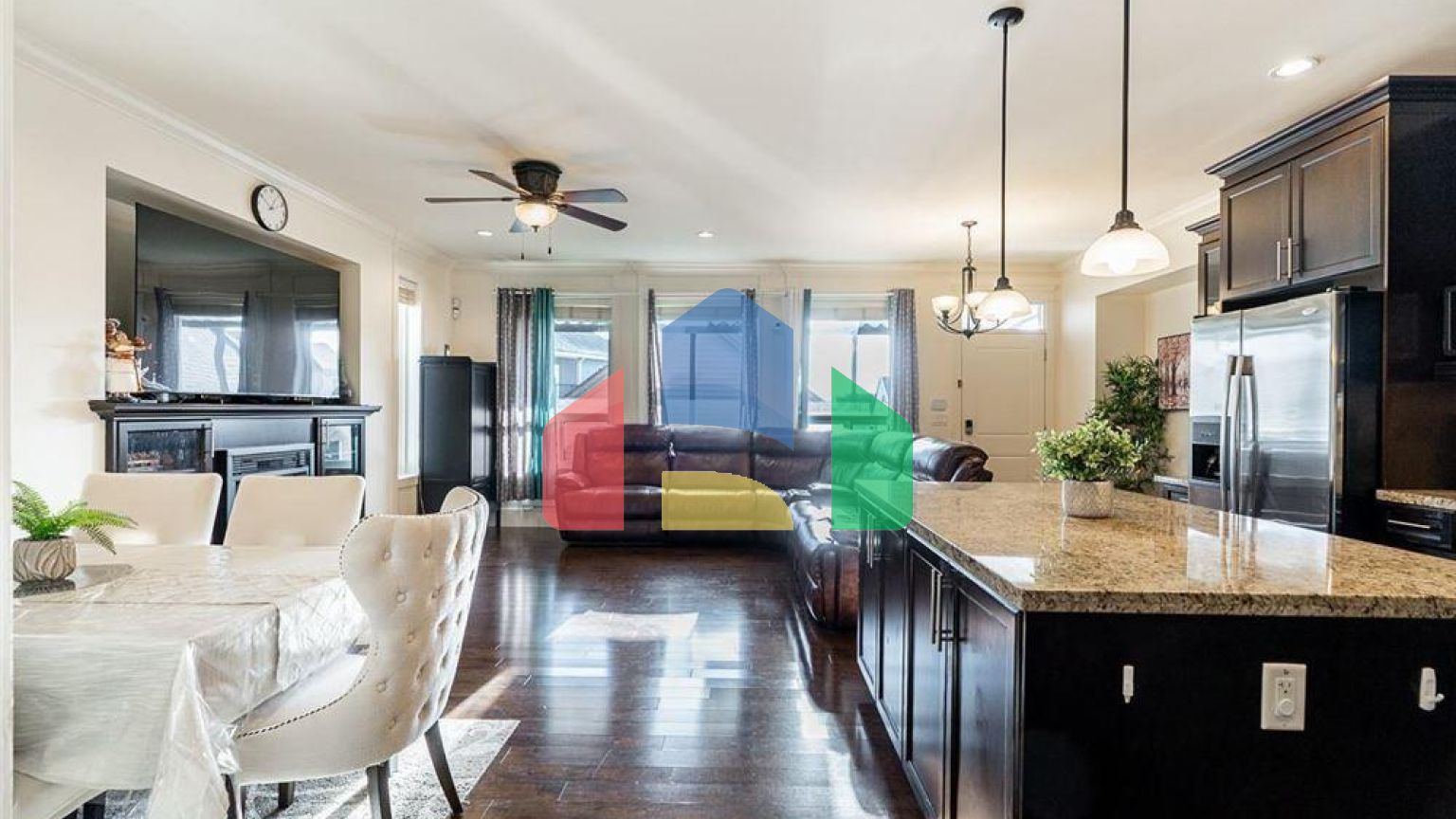 Residential - Single Family Home - Surrey, Canada - Canada