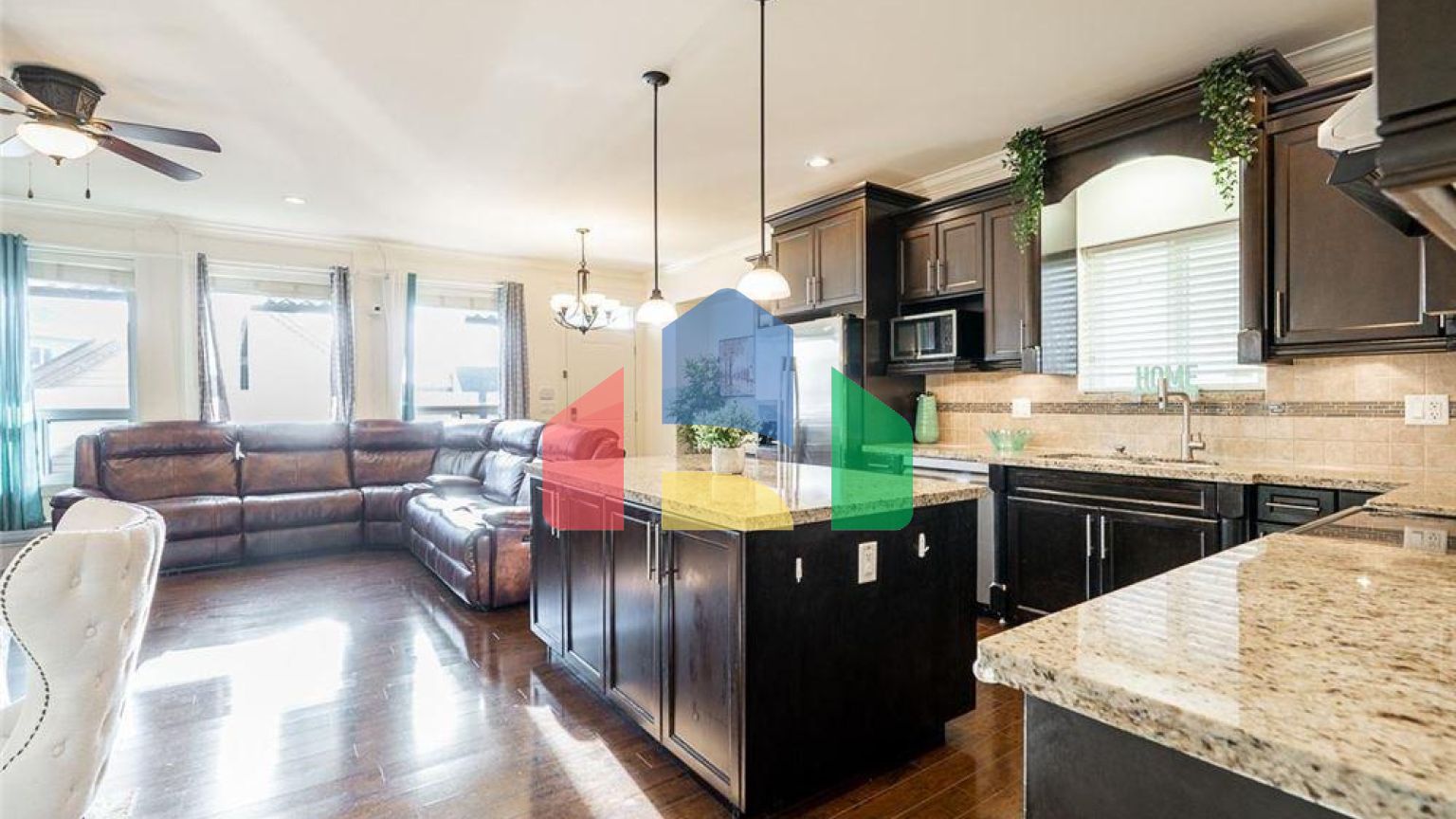 Residential - Single Family Home - Surrey, Canada - Canada