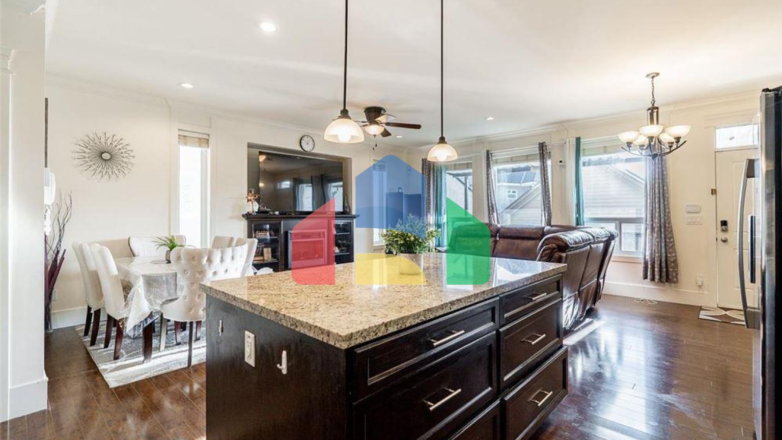 Residential - Single Family Home - Surrey, Canada - Canada