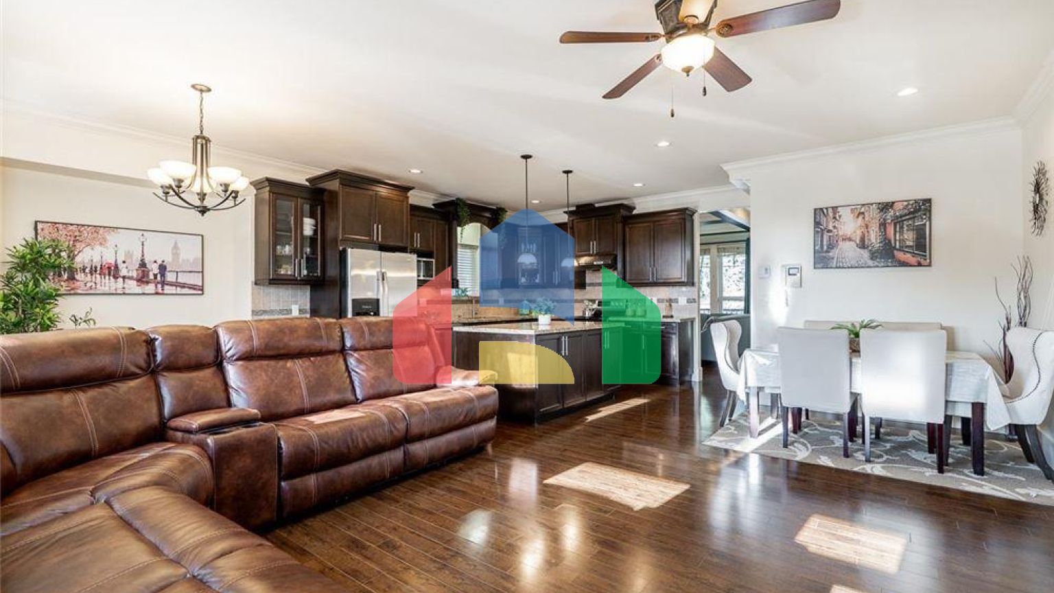 Residential - Single Family Home - Surrey, Canada - Canada