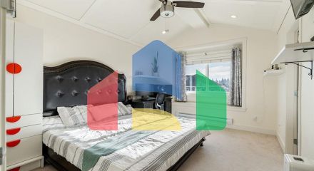 Residential - Single Family Home - Surrey, Canada - Canada