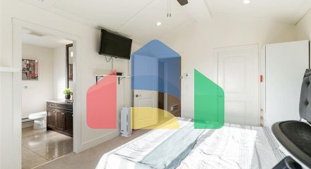 Residential - Single Family Home - Surrey, Canada - Canada