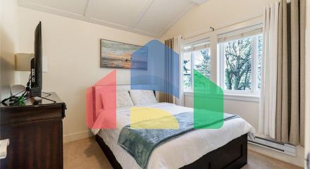 Residential - Single Family Home - Surrey, Canada - Canada