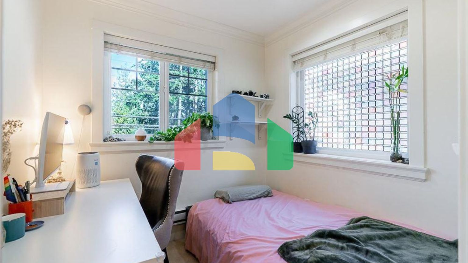 Residential - Single Family Home - Surrey, Canada - Canada