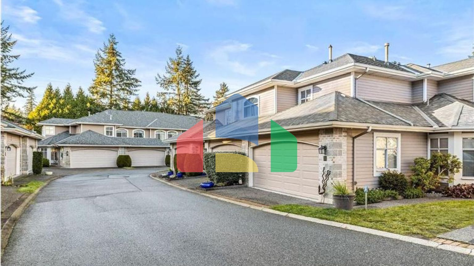 Residential - Townhouse - Surrey, Canada - Canada