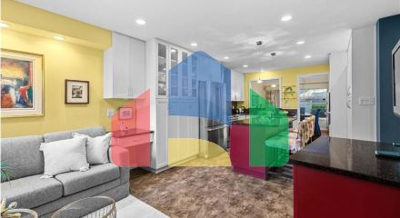 Residential - Townhouse - Surrey, Canada - Canada