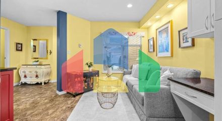 Residential - Townhouse - Surrey, Canada - Canada