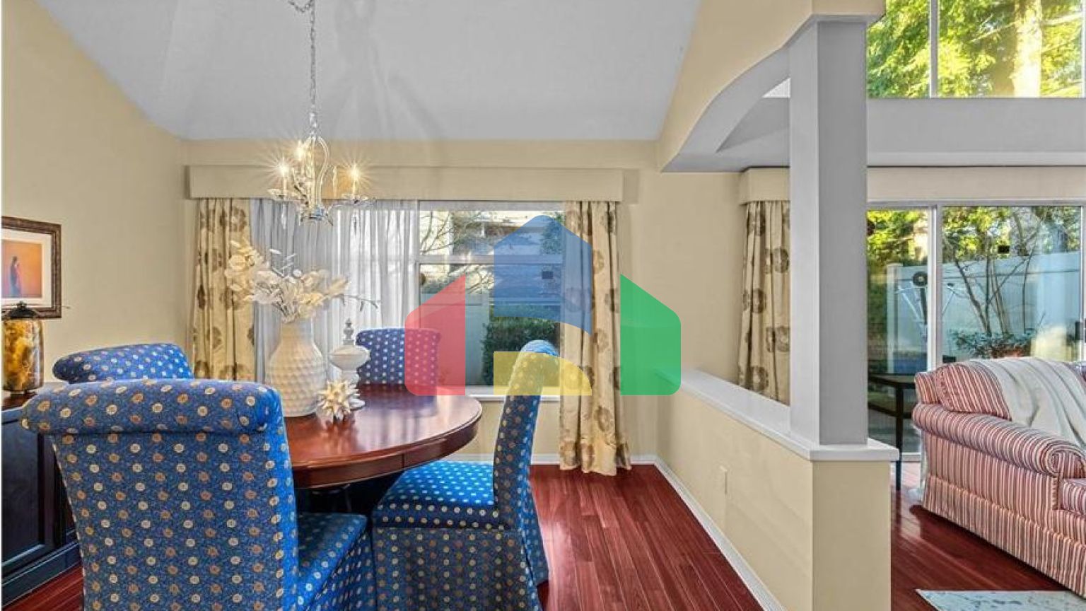 Residential - Townhouse - Surrey, Canada - Canada