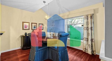 Residential - Townhouse - Surrey, Canada - Canada