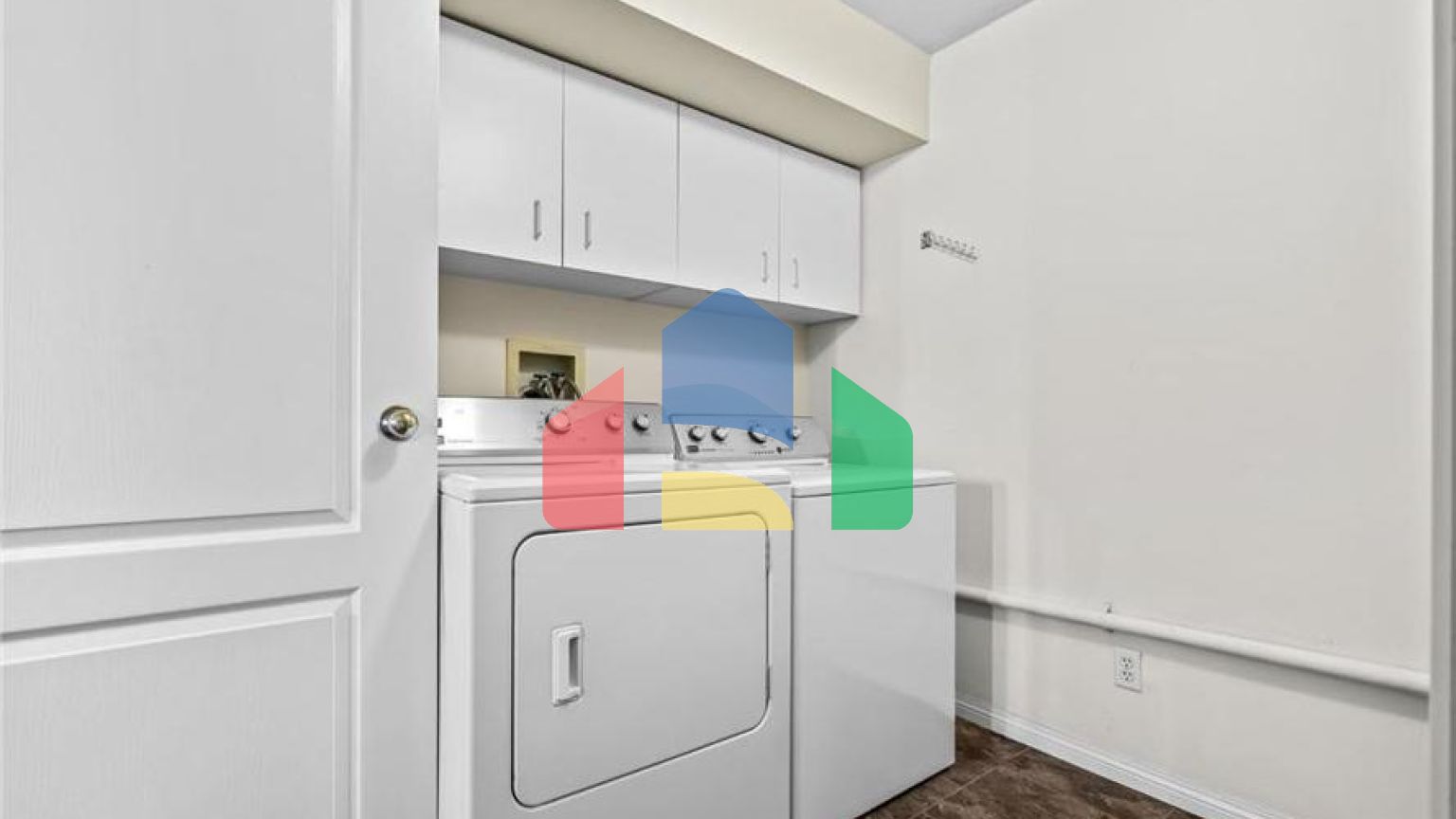 Residential - Townhouse - Surrey, Canada - Canada