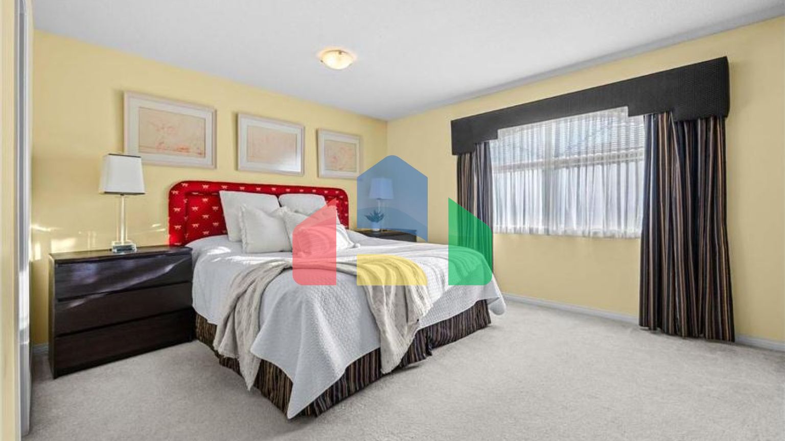 Residential - Townhouse - Surrey, Canada - Canada