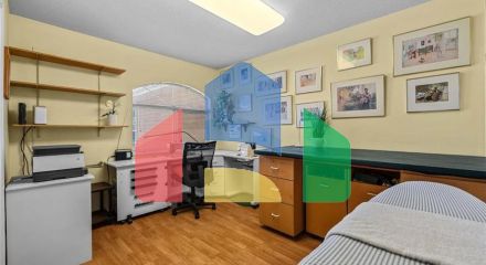 Residential - Townhouse - Surrey, Canada - Canada