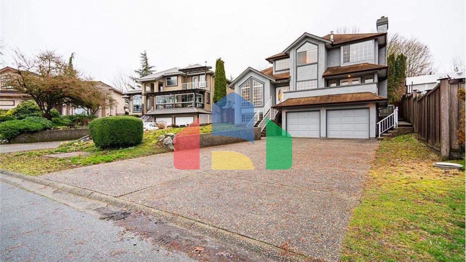 Residential - Single Family Home - Surrey, Canada - Canada