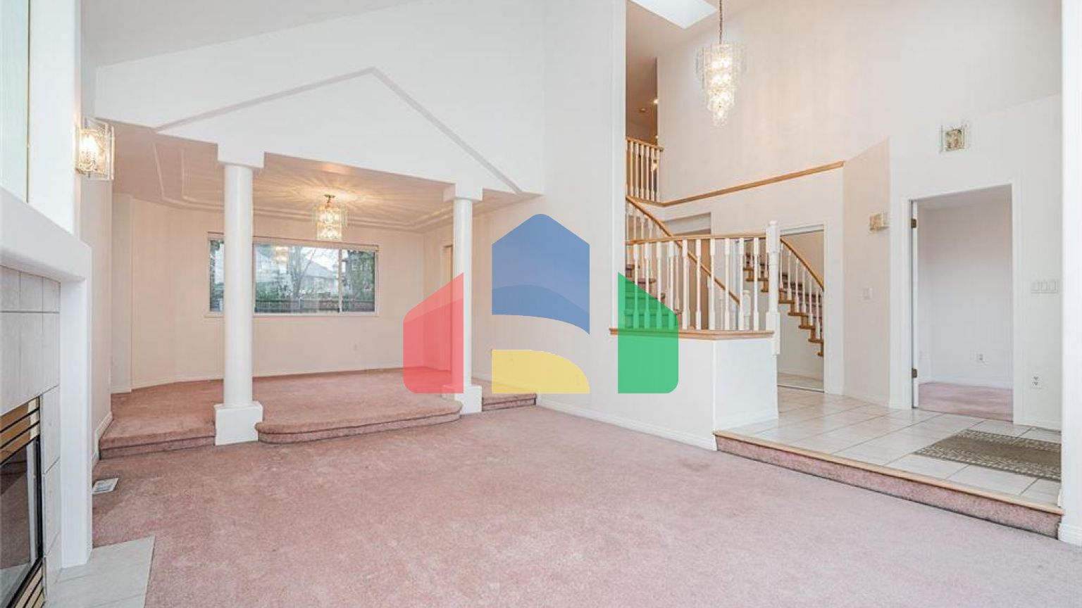 Residential - Single Family Home - Surrey, Canada - Canada