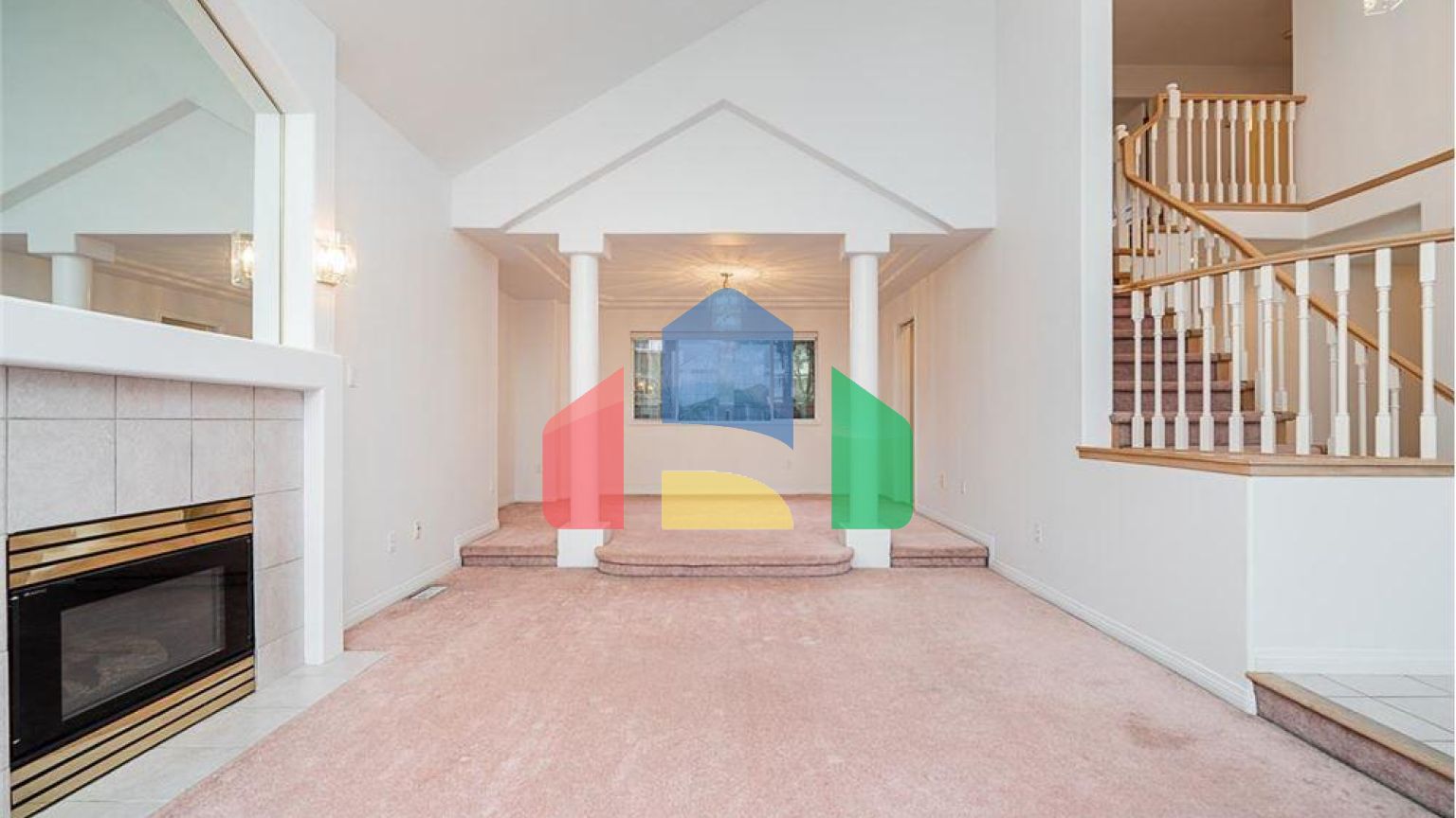 Residential - Single Family Home - Surrey, Canada - Canada