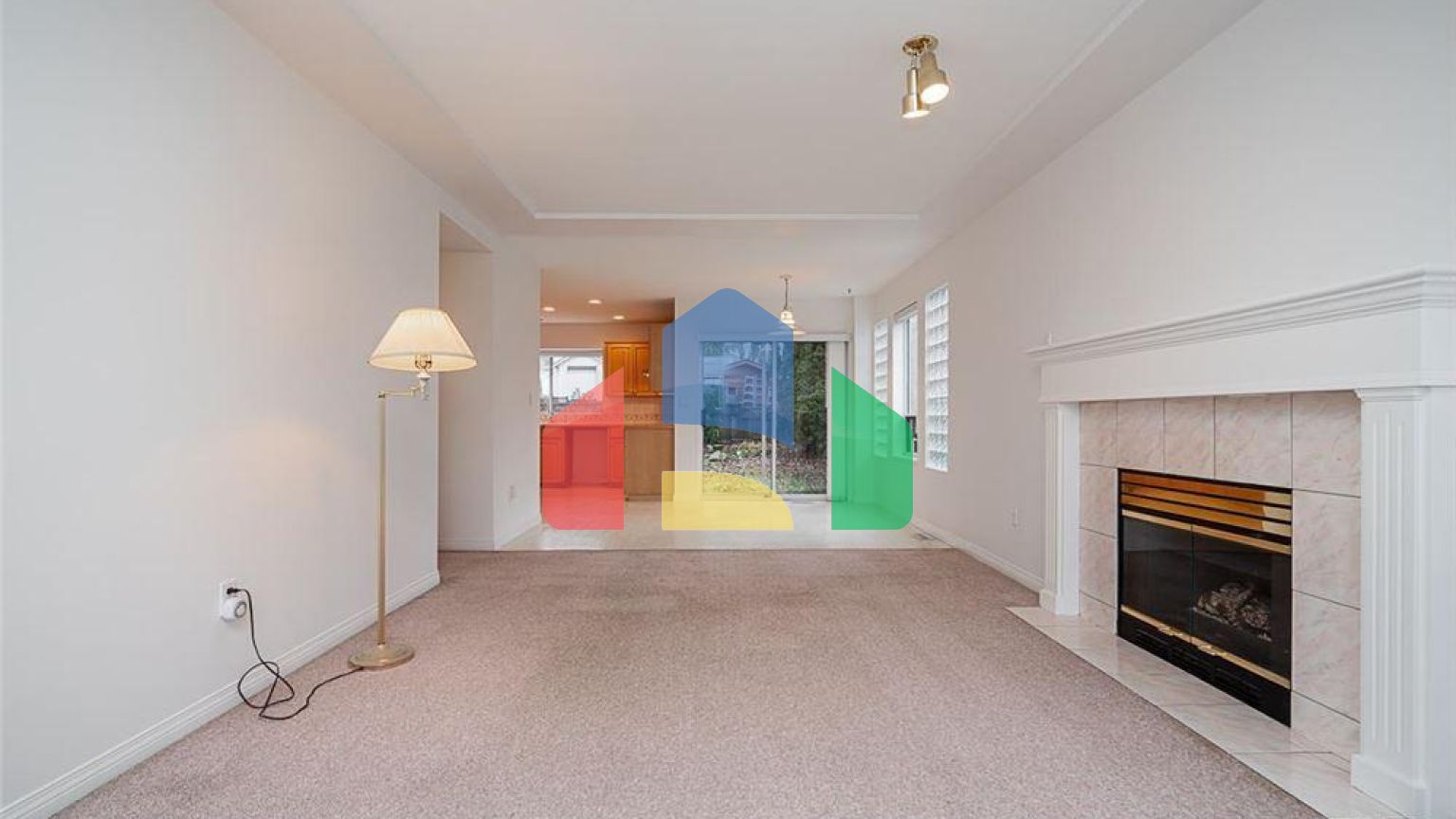 Residential - Single Family Home - Surrey, Canada - Canada