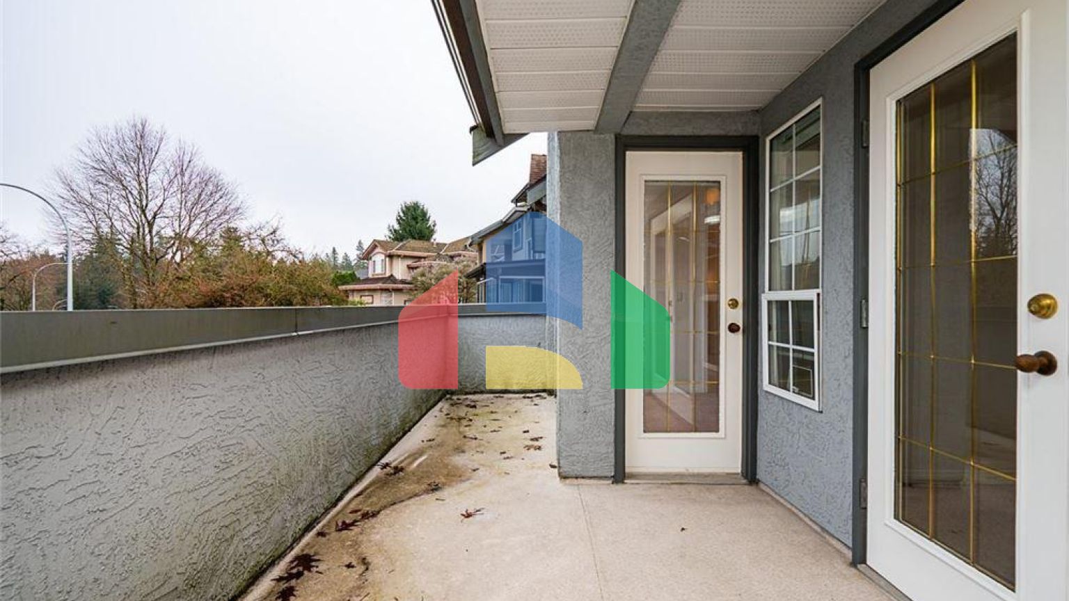 Residential - Single Family Home - Surrey, Canada - Canada