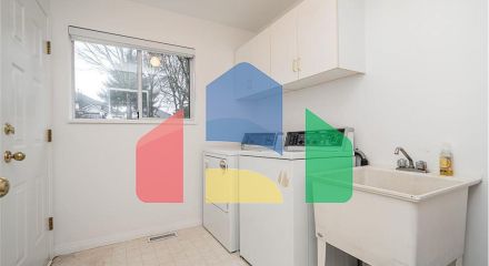 Residential - Single Family Home - Surrey, Canada - Canada