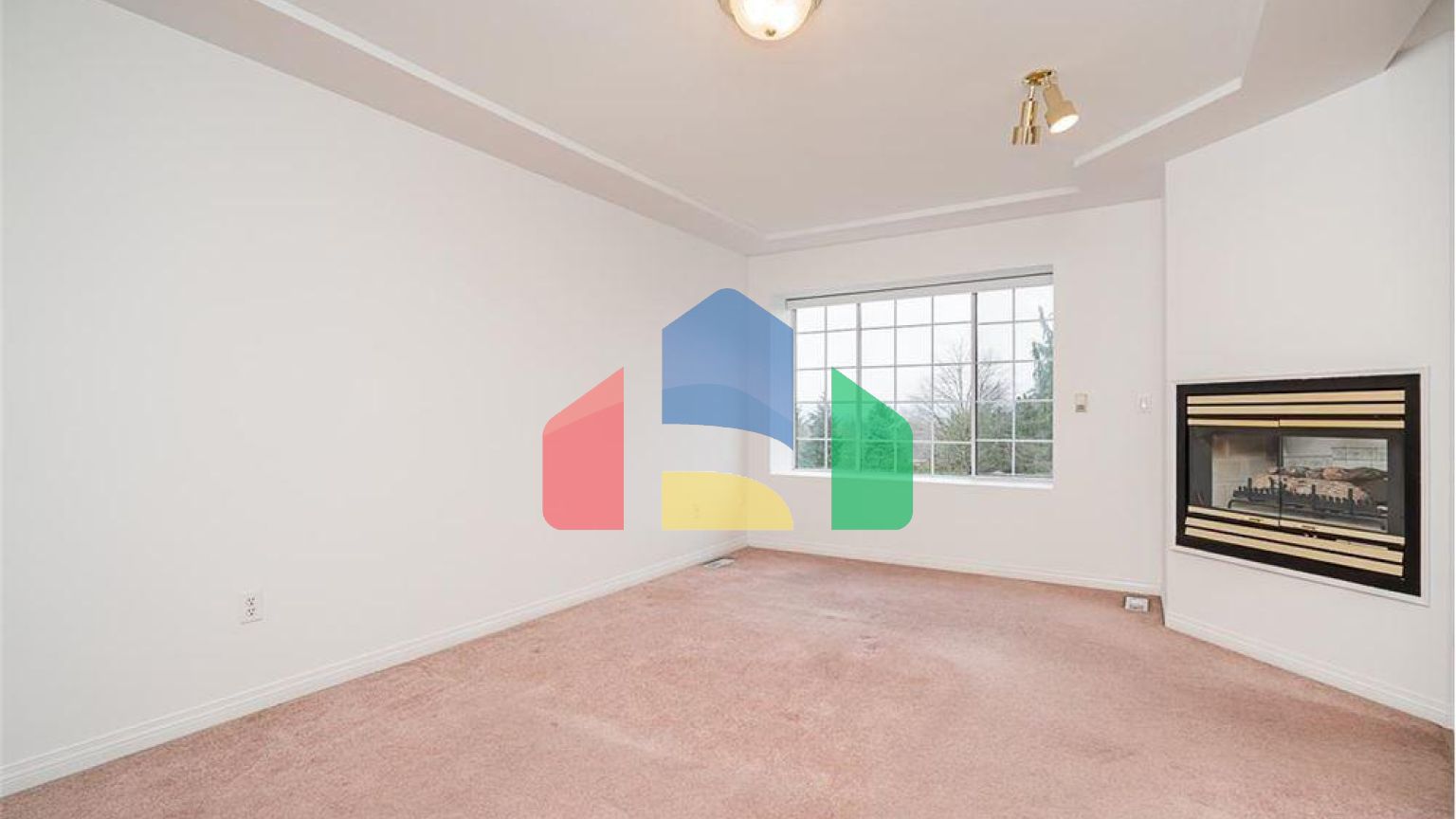 Residential - Single Family Home - Surrey, Canada - Canada