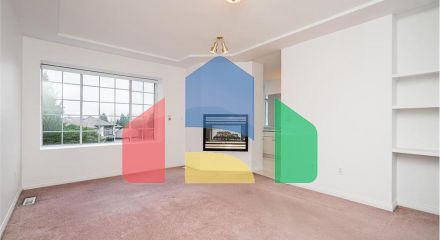 Residential - Single Family Home - Surrey, Canada - Canada