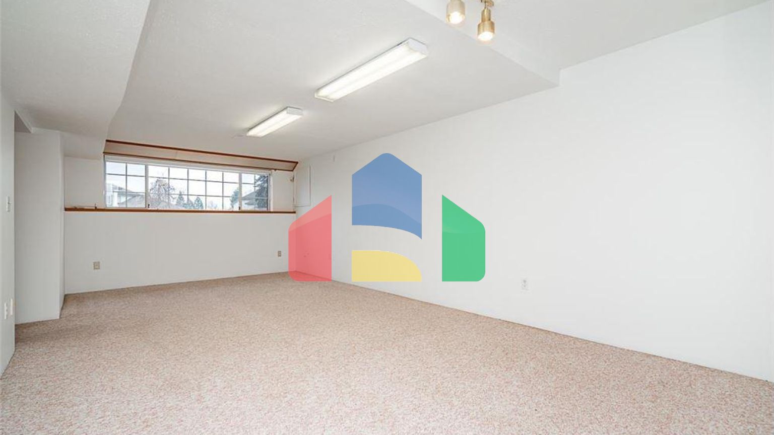 Residential - Single Family Home - Surrey, Canada - Canada