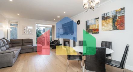 Residential - Single Family Home - Surrey, Canada - Canada