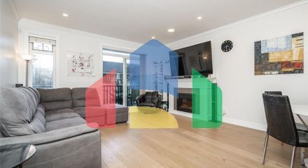 Residential - Single Family Home - Surrey, Canada - Canada