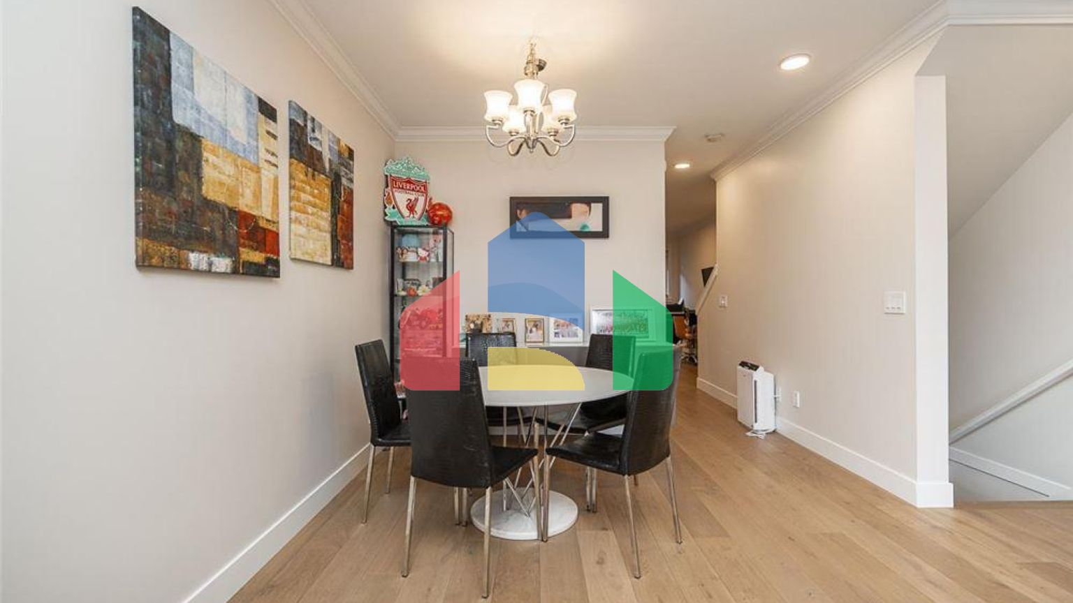 Residential - Single Family Home - Surrey, Canada - Canada