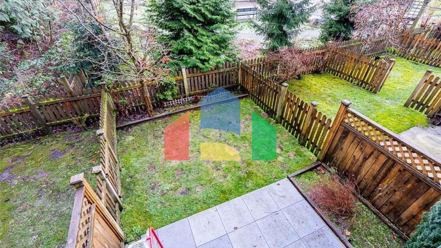 Residential - Single Family Home - Surrey, Canada - Canada