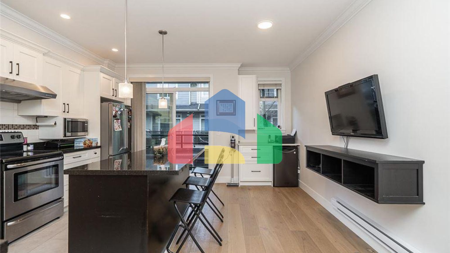 Residential - Single Family Home - Surrey, Canada - Canada