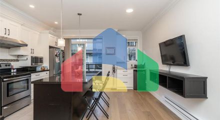 Residential - Single Family Home - Surrey, Canada - Canada