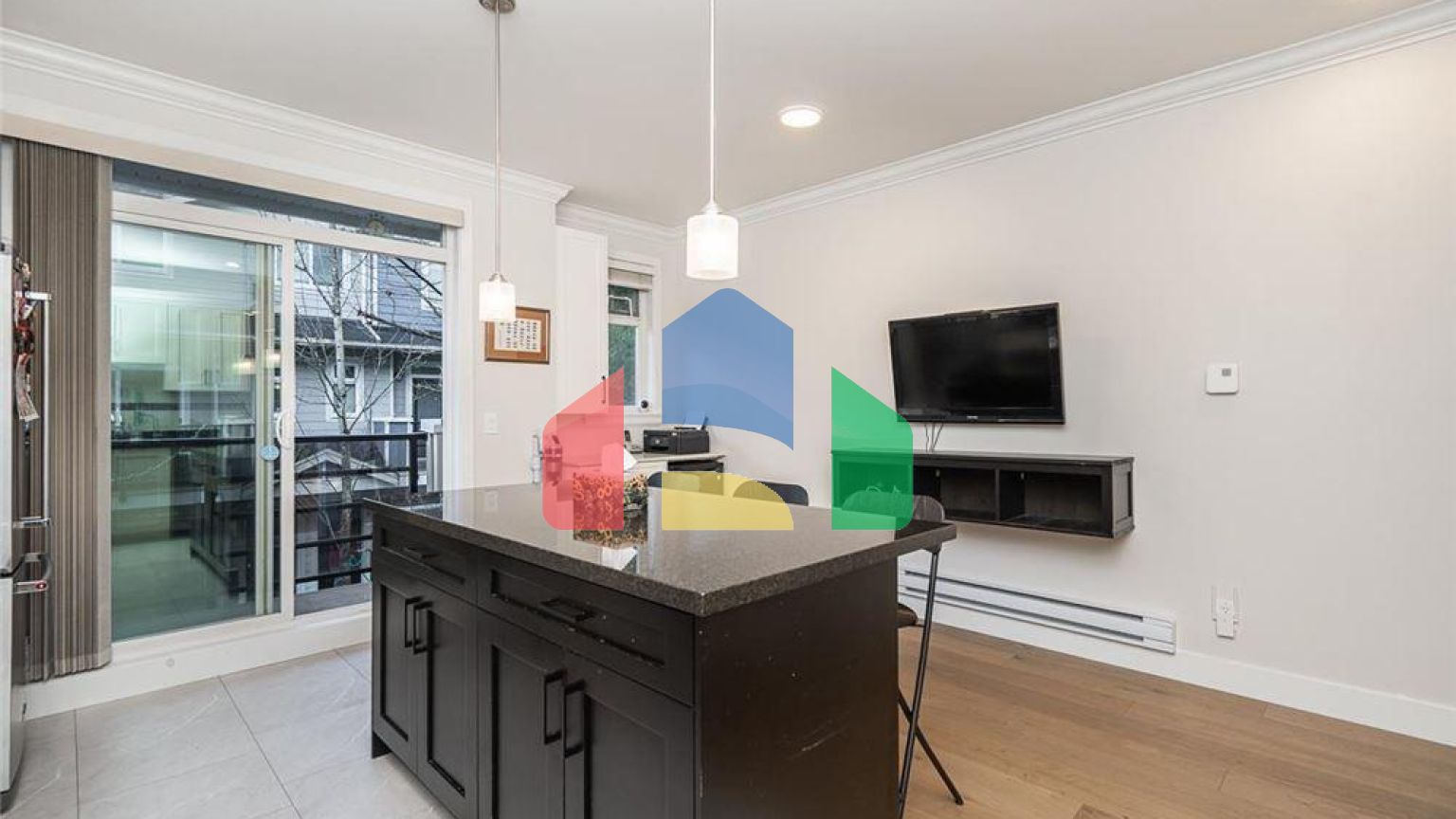 Residential - Single Family Home - Surrey, Canada - Canada