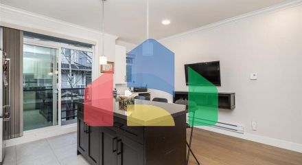 Residential - Single Family Home - Surrey, Canada - Canada