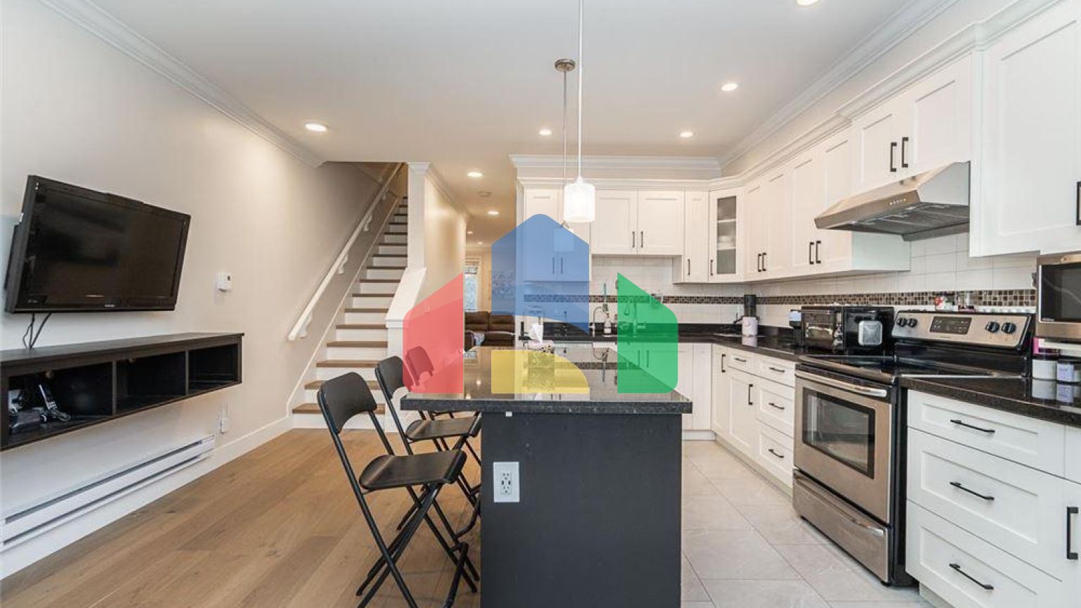 Residential - Single Family Home - Surrey, Canada - Canada