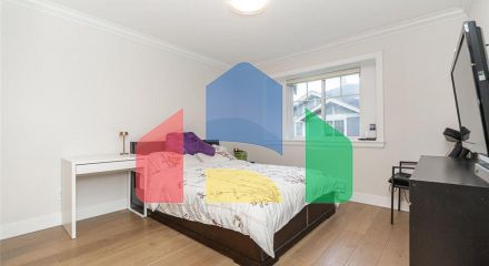 Residential - Single Family Home - Surrey, Canada - Canada