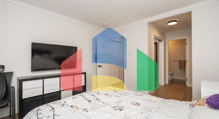 Residential - Single Family Home - Surrey, Canada - Canada