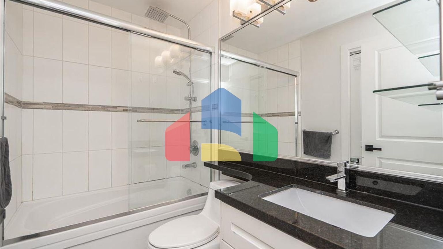 Residential - Single Family Home - Surrey, Canada - Canada