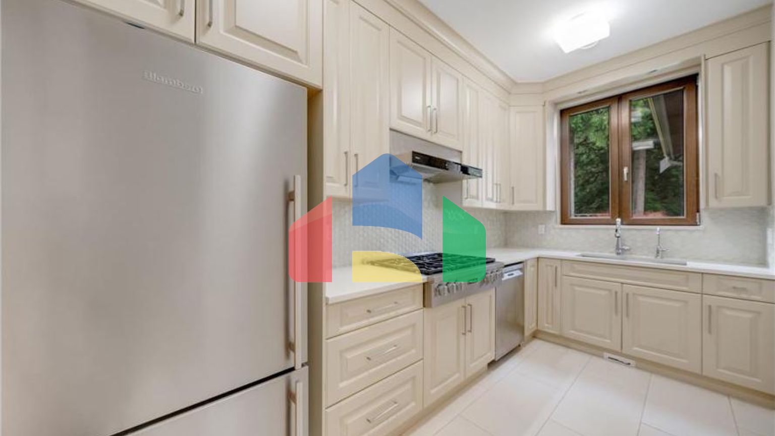 Residential - Single Family Home - Surrey, Canada - Canada