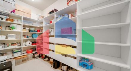 Residential - Single Family Home - Surrey, Canada - Canada