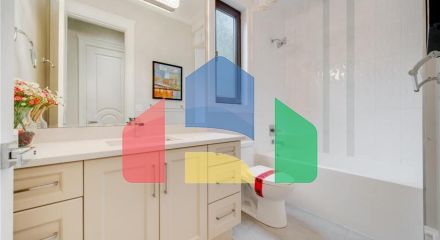 Residential - Single Family Home - Surrey, Canada - Canada