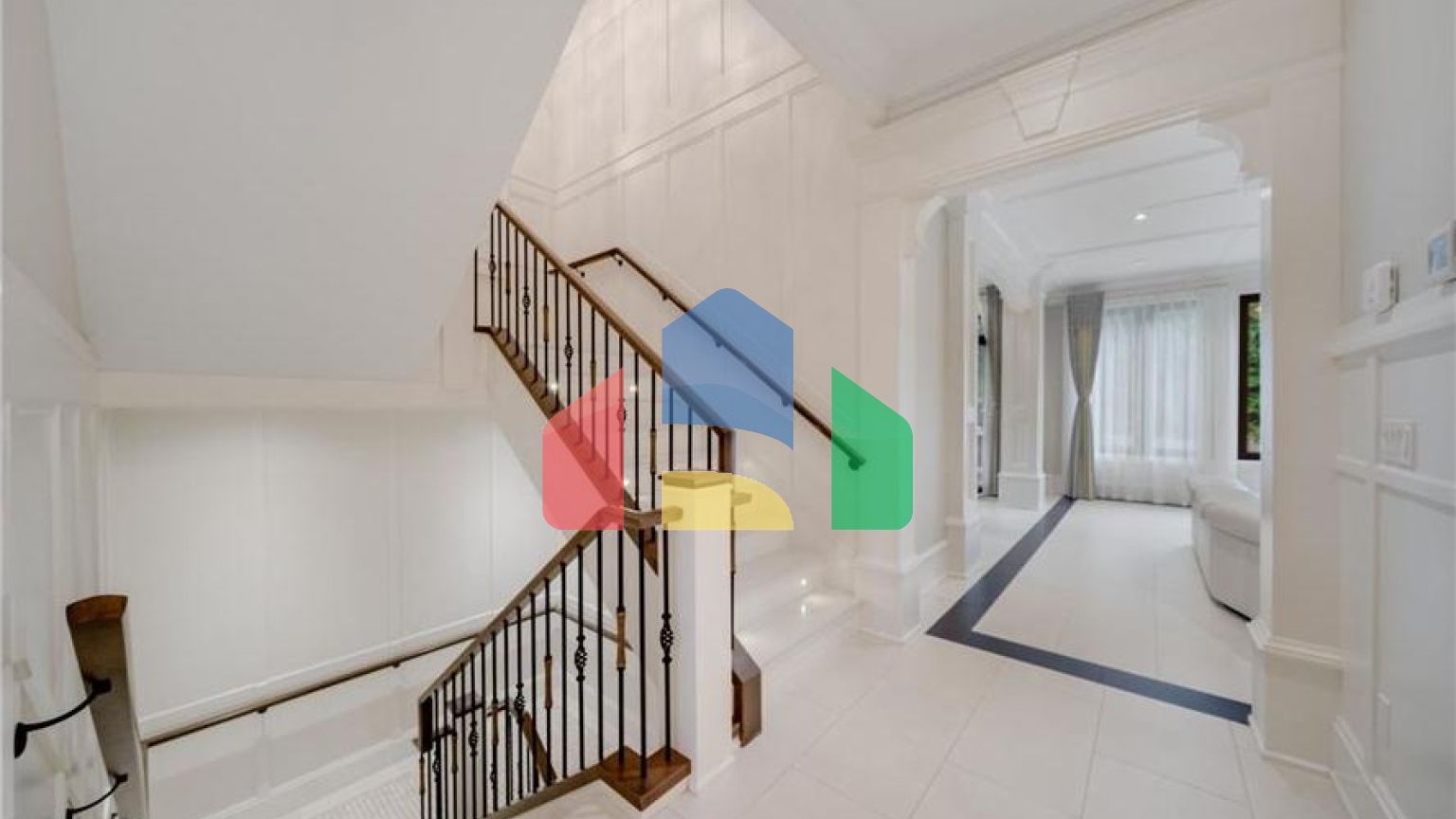 Residential - Single Family Home - Surrey, Canada - Canada