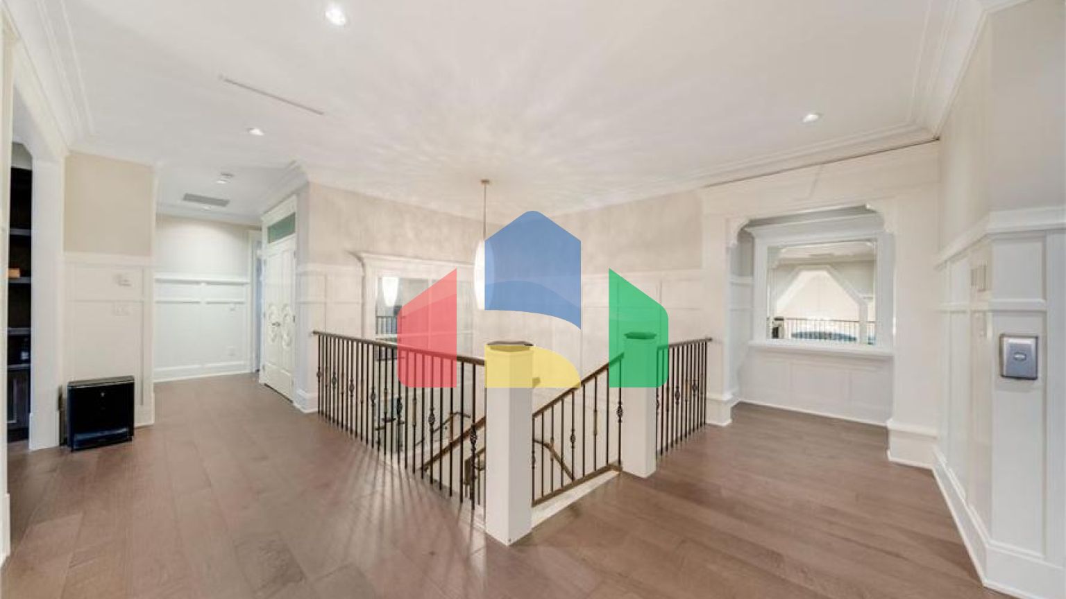 Residential - Single Family Home - Surrey, Canada - Canada