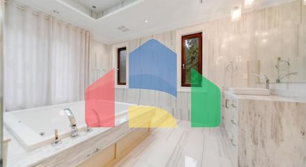 Residential - Single Family Home - Surrey, Canada - Canada